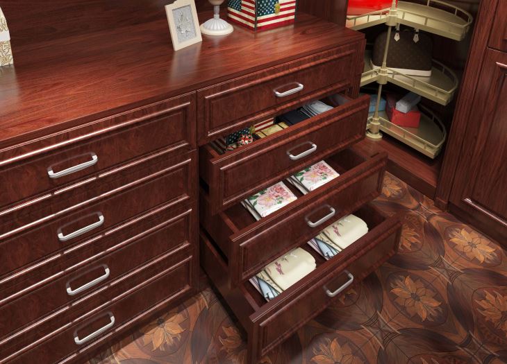 Noble Solid Wood fataskápur